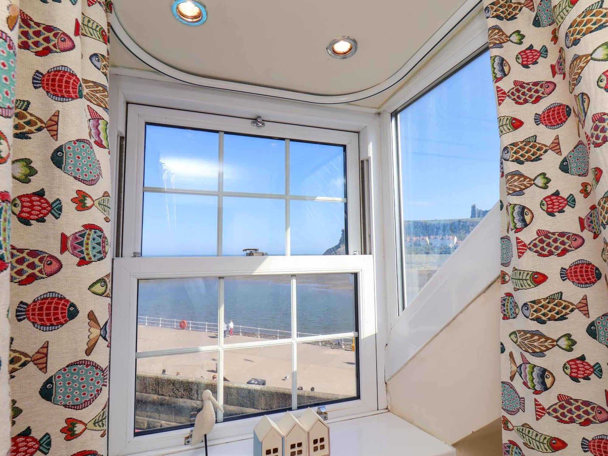 Beachfront Whitby Exterior photo