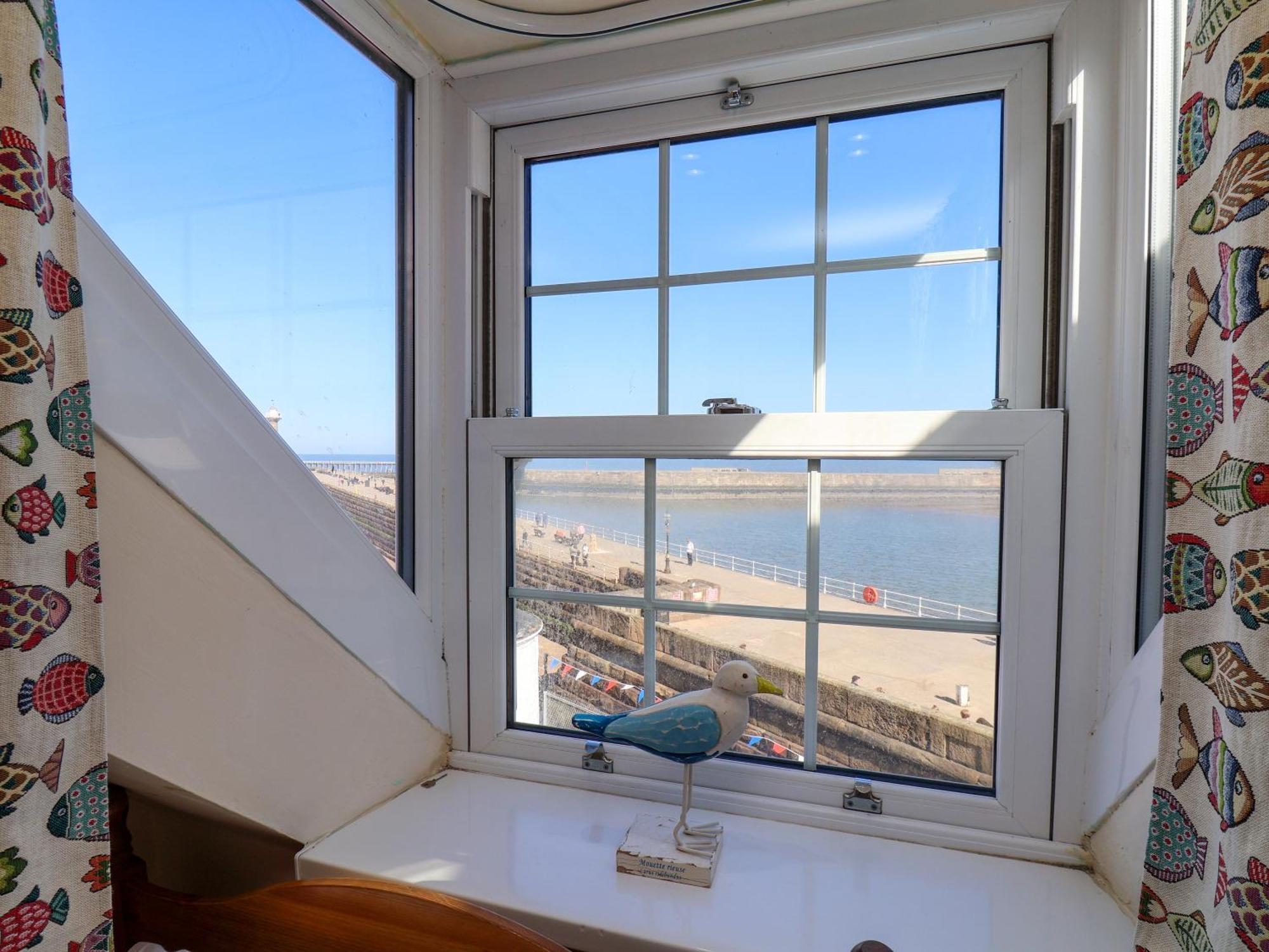 Beachfront Whitby Exterior photo